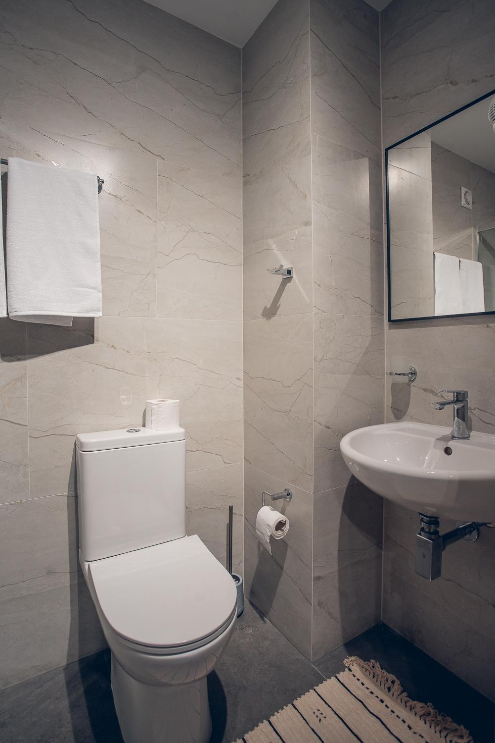 Apart4You Hotel Chişinau Exteriör bild