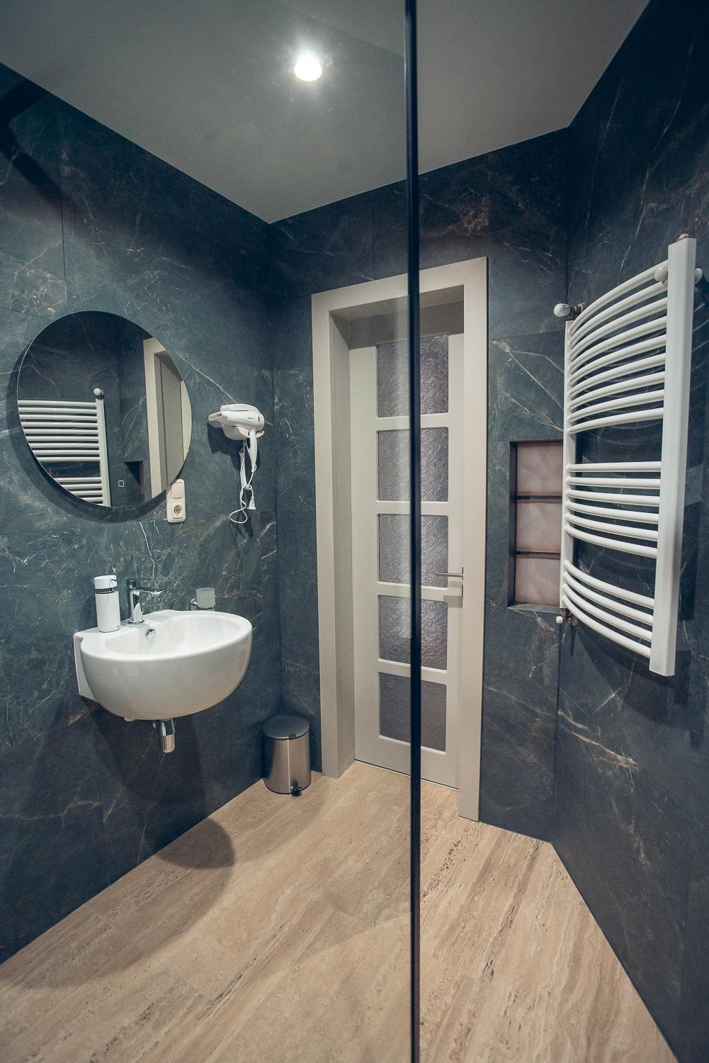 Apart4You Hotel Chişinau Exteriör bild