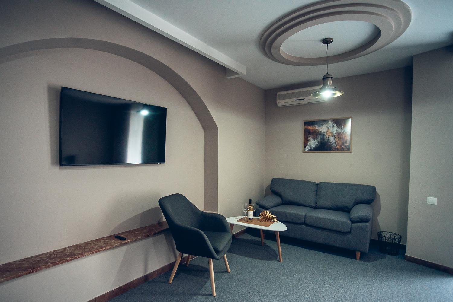Apart4You Hotel Chişinau Exteriör bild