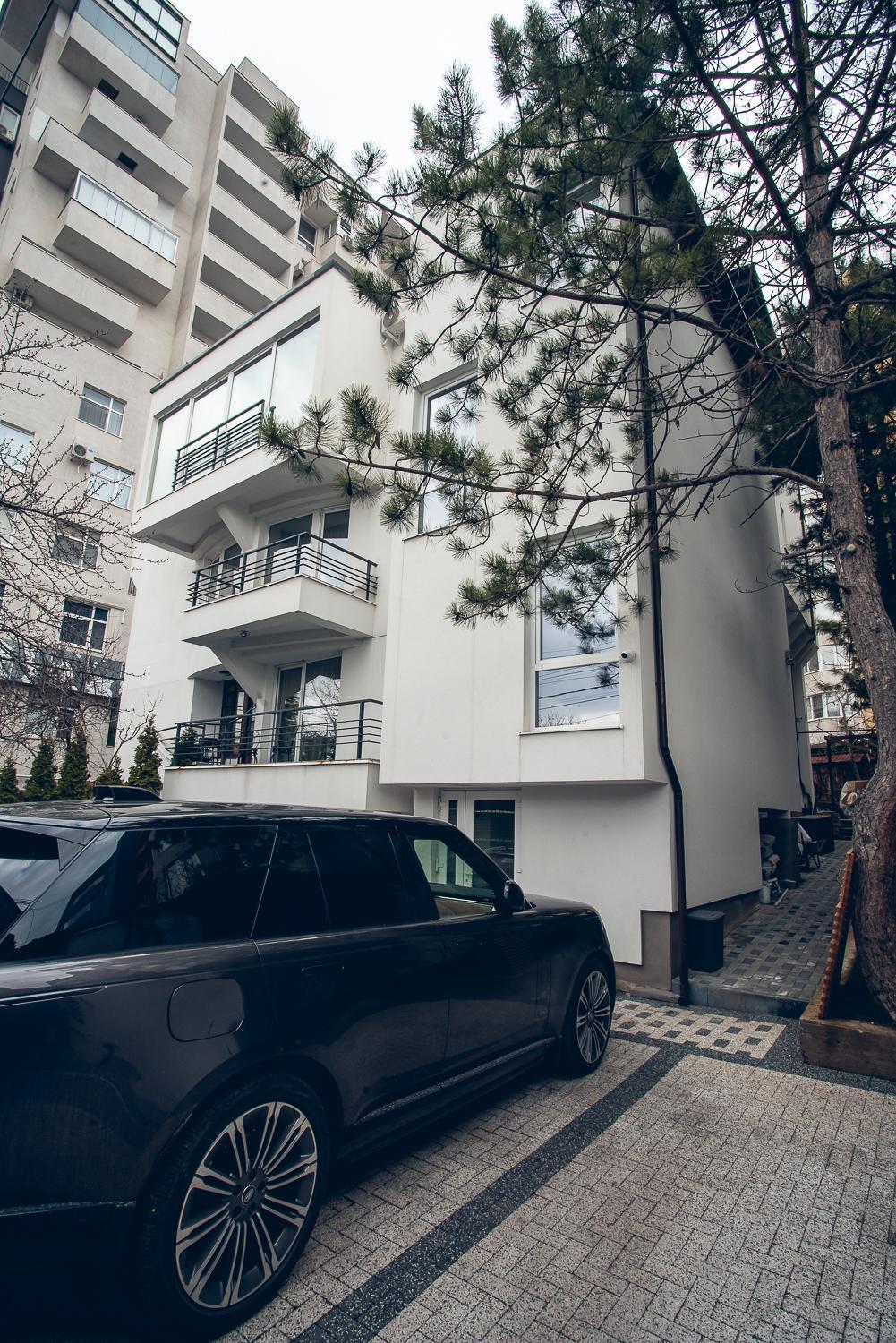 Apart4You Hotel Chişinau Exteriör bild